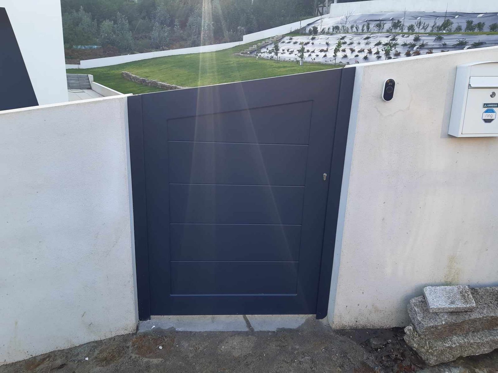 Portão exterior